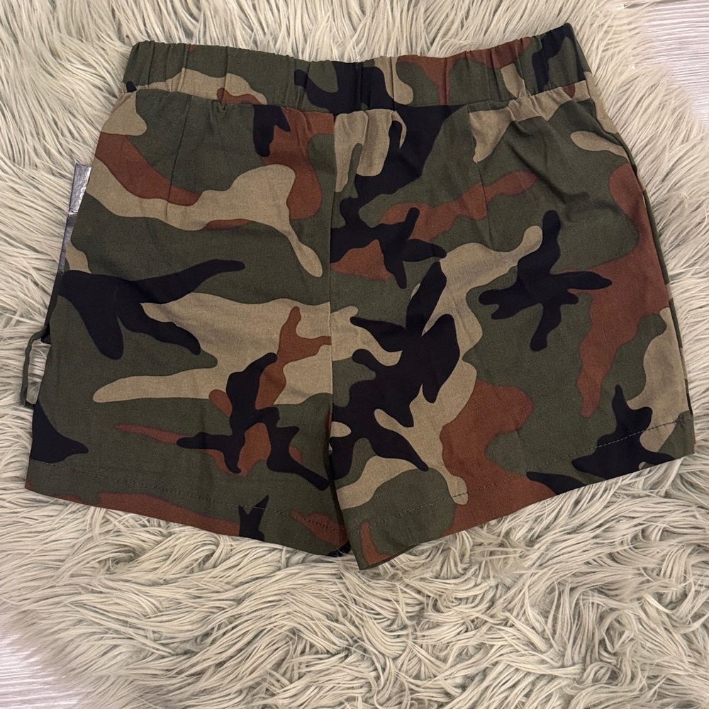 Like an Angel Camouflage Lace-Up Mini Skort - Picture 4 of 4